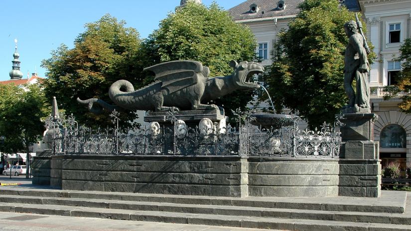 Klagenfurt drachen-fabelwesen.de